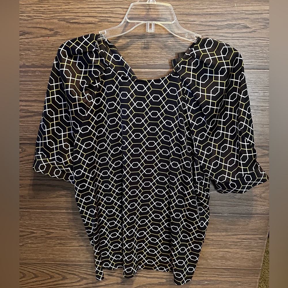 Worthington Black and Gold Geometric Blouse